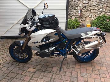 BMW HP2 Megamoto - 2009