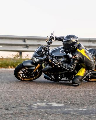 abbigliamento moto: tuta aplinestar,guanti,par….