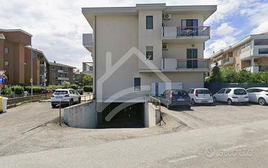 Garage in zona Porticone - RIF. 24306