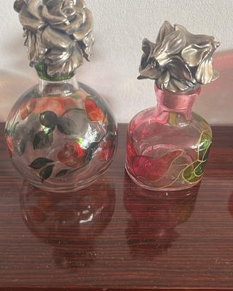 Oggettistica vintage con decori fatti a mano
