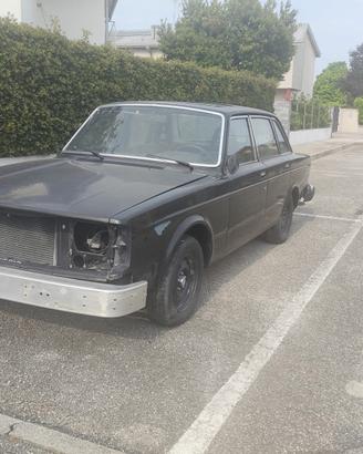 Volvo 244 da restauro 