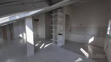 Attico / Mansarda di 100 m² con 3 locali e box aut