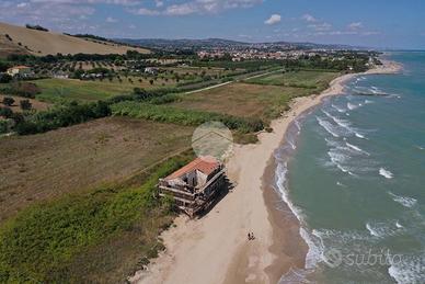 RUSTICO A ROSETO DEGLI ABRUZZI