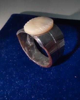 Anello in ottone unico artigianale madreperla