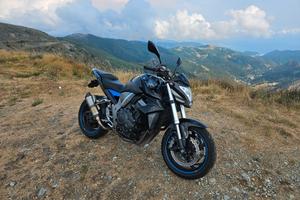 cb 1000 r 