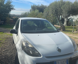 Renault clio 1100 benzina neopatentati