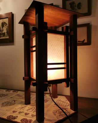 Lampada giapponese mogano kumico e carta Shoji