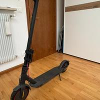 Monopattino elettrico XIAOMI Mod.PRO2