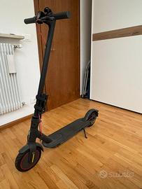 Monopattino elettrico XIAOMI Mod.PRO2