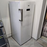 Congelatore verticale da 219 litri