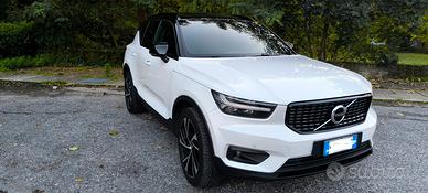 Volvo xc40 t5 awd r design