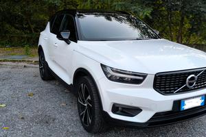 Volvo xc40 t5 awd r design