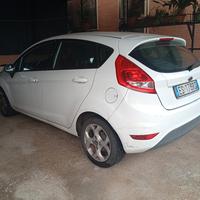 FIESTA 2013 ,GPL ,TESTATA BRUCIATA