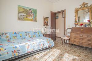 Ampio 4 locali con box auto e terreno