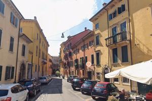 Bilocale Verona (Piazzetta S.Pietro Incarnario)