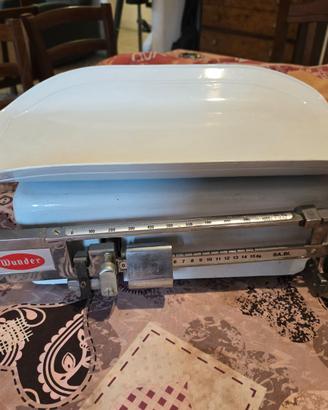 Pesa neonati  marca wunter Sa.Bi. fino a 16 Kg