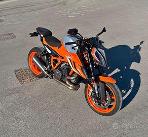 2022 KTM Superduke