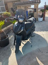 beverly 300s