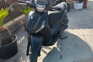 beverly 300s
