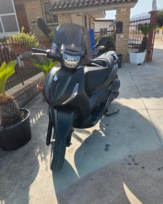 beverly 300s