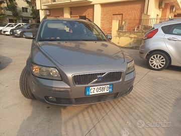 autovolvo V 50