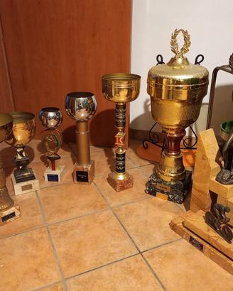 trofei e coppe in blocco