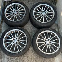 Pneumatici su cerchi