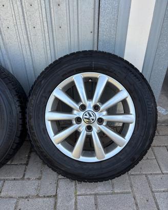 Cerchi e gomme invernali 215 65 r16 98H