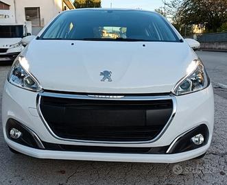 Peugeot 208 - 2018