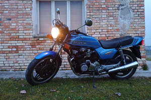 Honda cb 900 F bol d'or