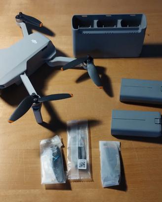drone DJI mini 2 combo  