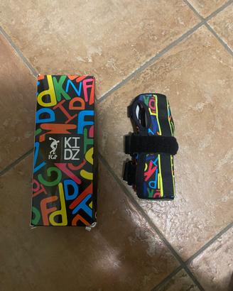 Polsiera tutore steccato KIDZ-P04 misura 3 (> 15cm