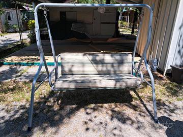 dondolo da giardino solo zona viareggio 