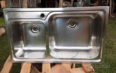 lavandino in acciaio inox