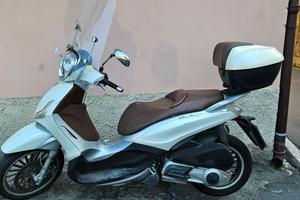 Beverly 300