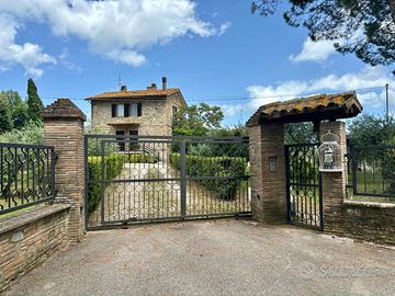 Delizioso appartamento in zona Tuderte