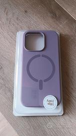 Cover in silicone antiscivolo viola Iphone 14 pro
