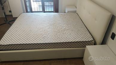 Stanza in appartamento zona piazza Udine