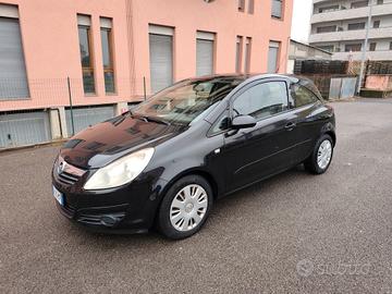 Opel Corsa 1.2 Benz euro 4 Sport neopatentati
