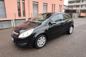 Opel Corsa 1.2 Benz euro 4 Sport neopatentati