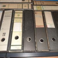 Agenzia vende 100 raccoglitori formato A4