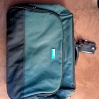 Borsone + Valigia rigida Color of Benetton