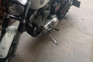 Moto Harley Davidson 883