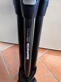 Cavalletto Professionale Manfrotto in Carbonio