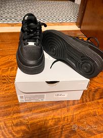 Nike Air Force 1 tg. 36,5 Nero