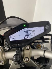 YAMAHA MT 09