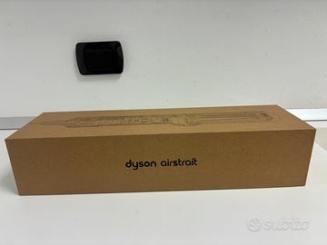 Dyson Airstrait