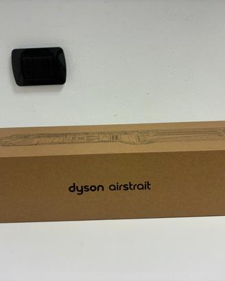 Dyson Airstrait