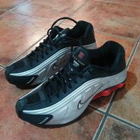 Nike Sportswear Shox R4