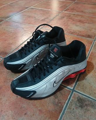 Nike Sportswear Shox R4